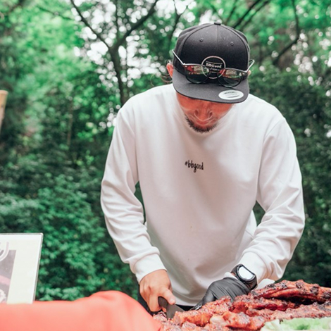BBQ準備をする様子